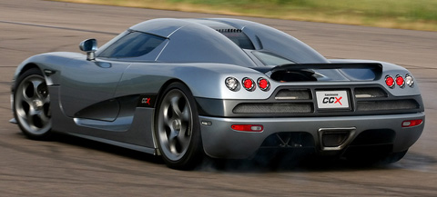 Koenigsegg CCX вид сбоку