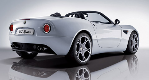 Alfa Romeo 8C Spider side view