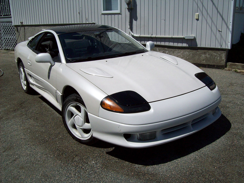 Dodge Stealth RT Photo by Jeffbond12 Creative Commons