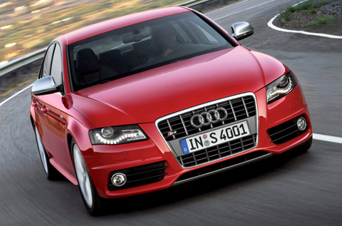 2009 Audi S4 red front view