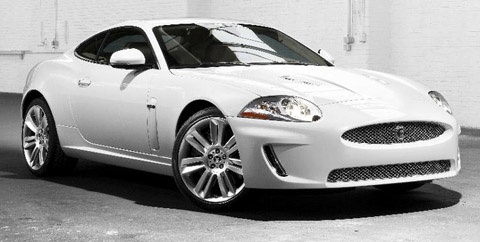 2010 Jaguar XKR front view