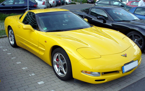 Chevrolet Corvette C5 yellow