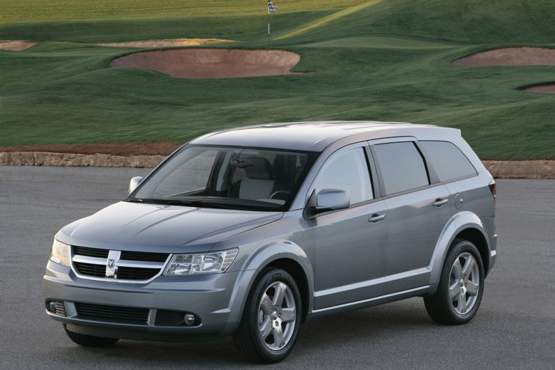 Dodge Journey thumbnail Travel through the unknown roads with ease with
