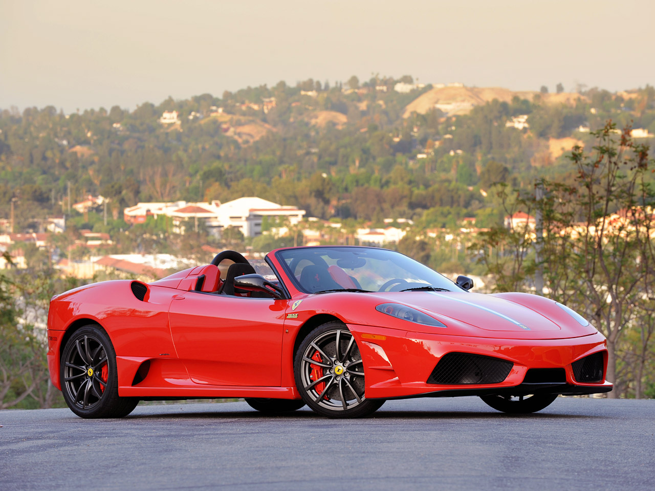 Ferrari Scuderia Spider 16m