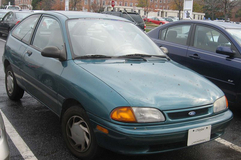 It is the Ford Festiva's subcompact car second-generation.
