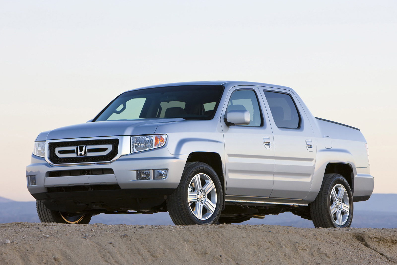 Used 2005 honda ridgeline truck #3