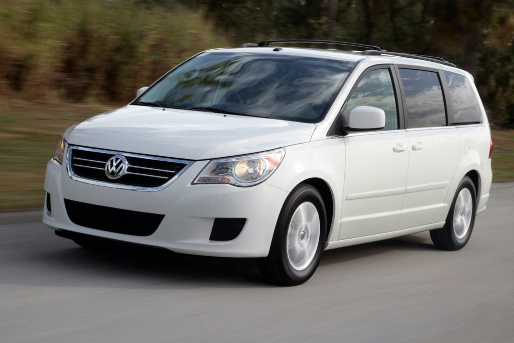 Volkswagen Routan DVD entertainment package Car Reviews and news at