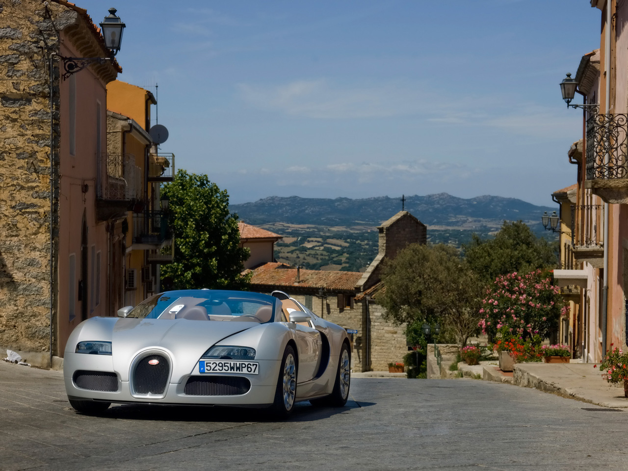 Bugatti Veyron Grand Sport in