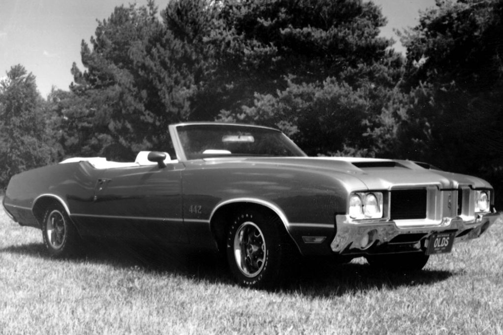 The Oldsmobile 442 pronounced as fourfourtwo was a muscle car made 