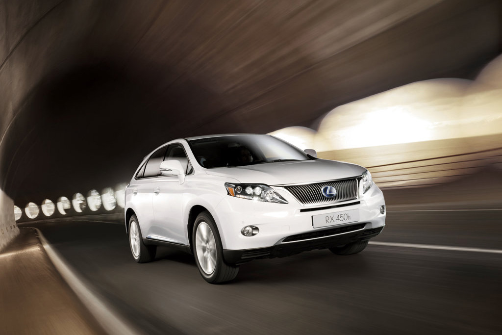 The Lexus RX hails from the luxury division of the elite car making company 