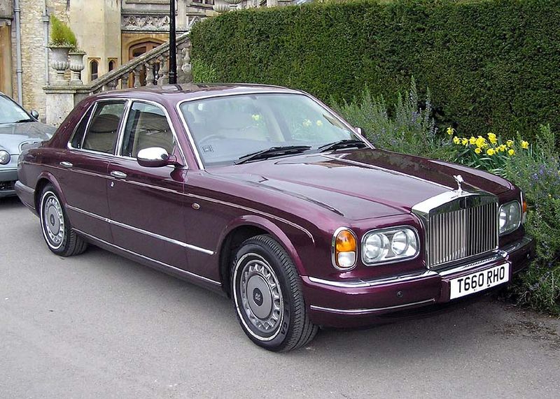 As the RollsRoyce Silver Spur was discontinued in 1997 the Silver Seraph