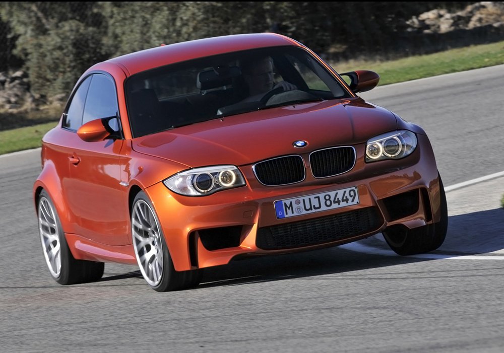 Bmw 1m Specs. The 2011 BMW 1M Coupe features