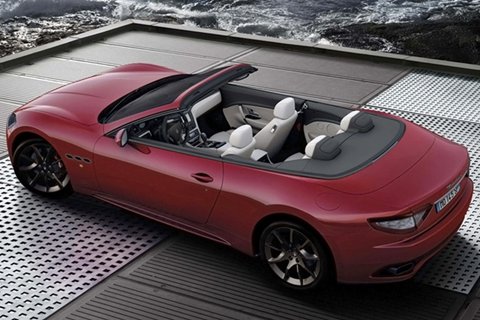 All in all the 2011 Maserati GranCabrio is a combination of the old