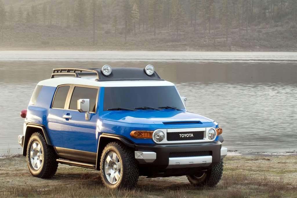 2011 Toyota FJ Cruiser Review, Specs, Pictures, Price & MPG