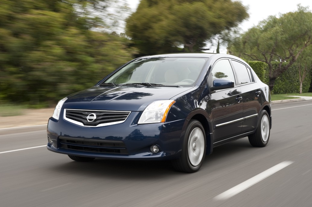 2011 Nissan Sentra Price, MPG, Review, Specs & Pictures