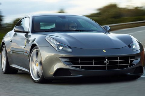 The Ferrari FF 2012 is powered by a V12 direct injection 6262 cc engine