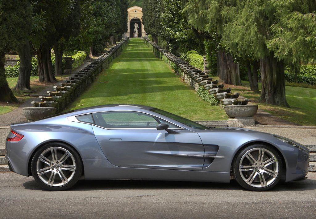 2010 Aston Martin One 77