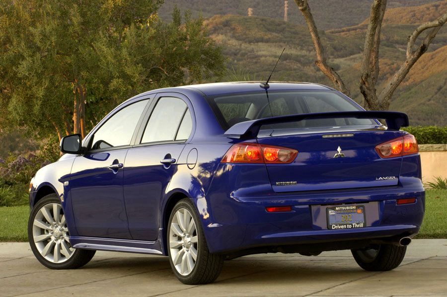 2011 Mitsubishi Lancer Review, Specs, Pictures, Price & MPG