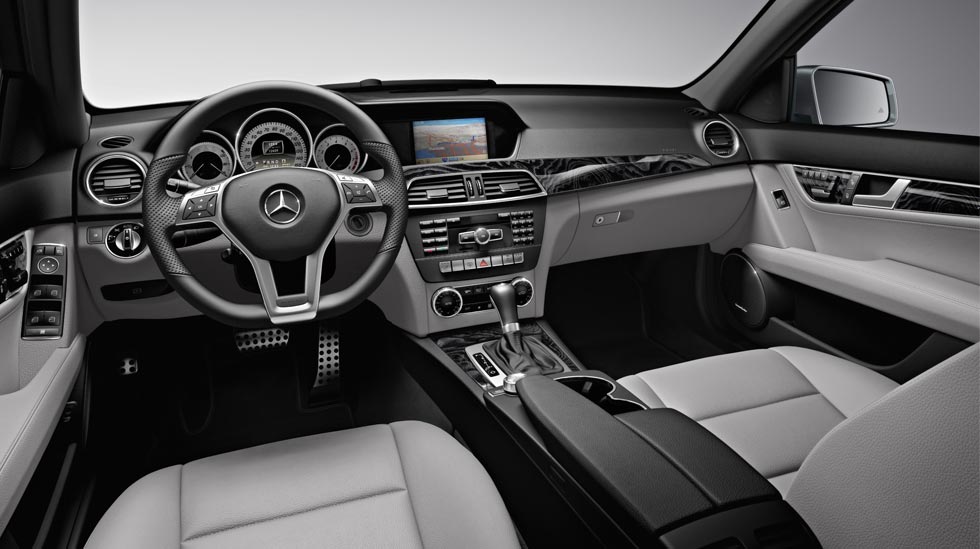 2011 Mercedes-Benz C-Class C300 Review, Pictures, MPG & Price