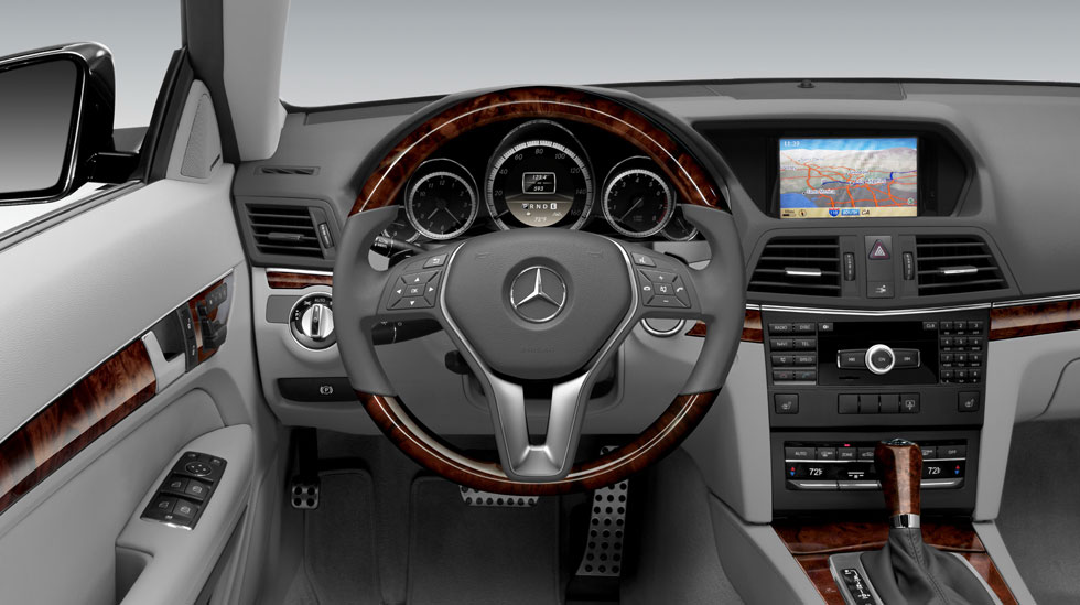 2011 Mercedes Benz E Class Review Pictures Mpg Price