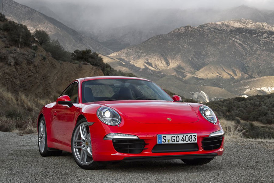 The Carrera S has a sixcylinder engine mounted in the rear with boxer 