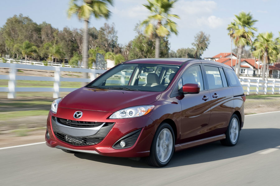 best 4 cylinder minivans