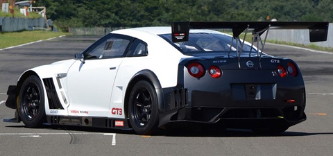 Nissan-GT-R-Nismo-GT3-rear D