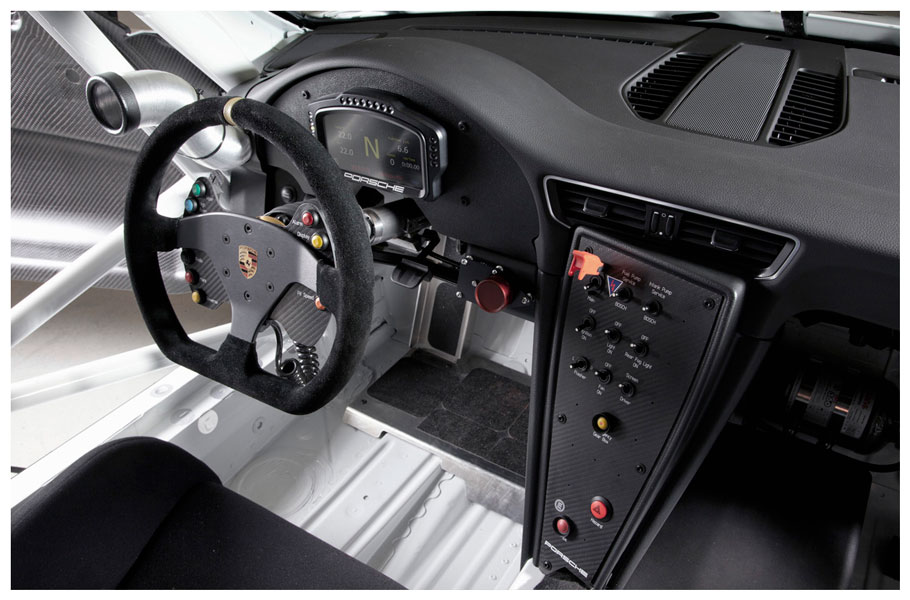 Porsche-911-GT3-Cup-cockpit.jpg