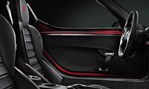 2013-Alfa-Romeo-4C-cockpit 2