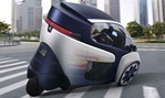 2013-Toyota-i-Road-Concept-balance 3