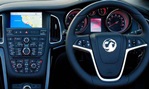 2013-Vauxhall-Cascada-cockpit 1