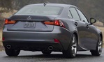 2014-Lexus-IS-US-Version-wet 3