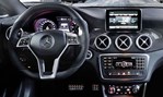 2014-Mercedes-Benz-CLA-45-AMG-cockpit 2