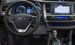 2014-Toyota-Highlander-cockpit 2