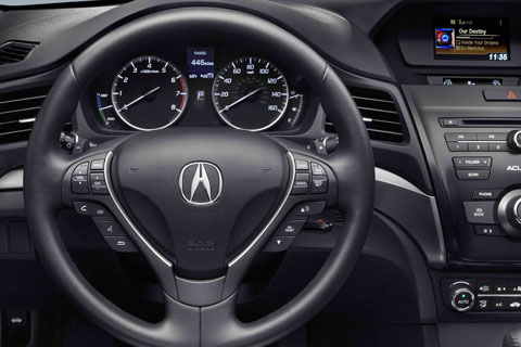 2013-Acura-ILX-Hybrid-on-the-inside-D