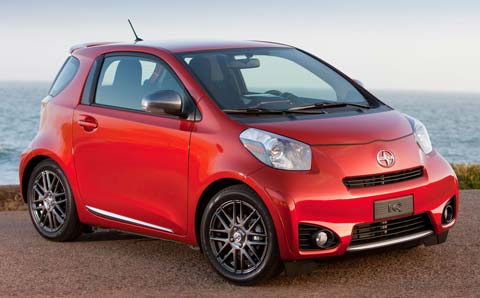 2013_scion_iq