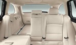 2014-BMW-5-Series-Touring-flex-cargo-and-seating 2