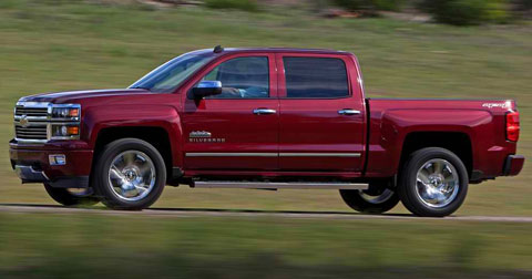 2014-Chevrolet-Silverado-High-Country-heading-out-B