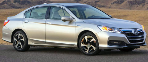 2014-Honda-Accord-Plug-in-Hybrid-going-home-B