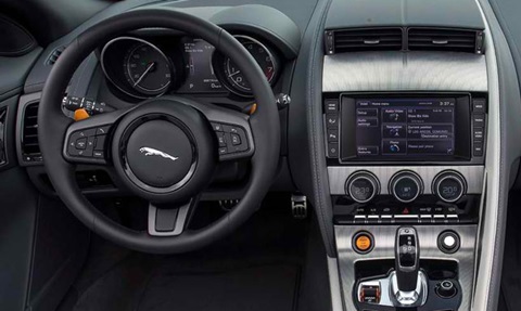 2014-Jaguar-F-Type-V6-S-da-cockpit C