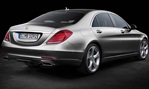 2014-Mercedes-Benz-S-Class-studio-rear 4