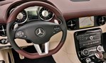 2013-Mercedes-Benz-SLS-AMG-GT-cockpit 1