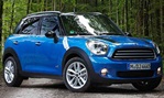 2013-Mini-Countryman-Cooper-ALL4-in-the-woods 2