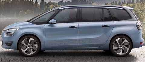 2014-Citroen-Grand-C4-Picasso-by-the-lake B