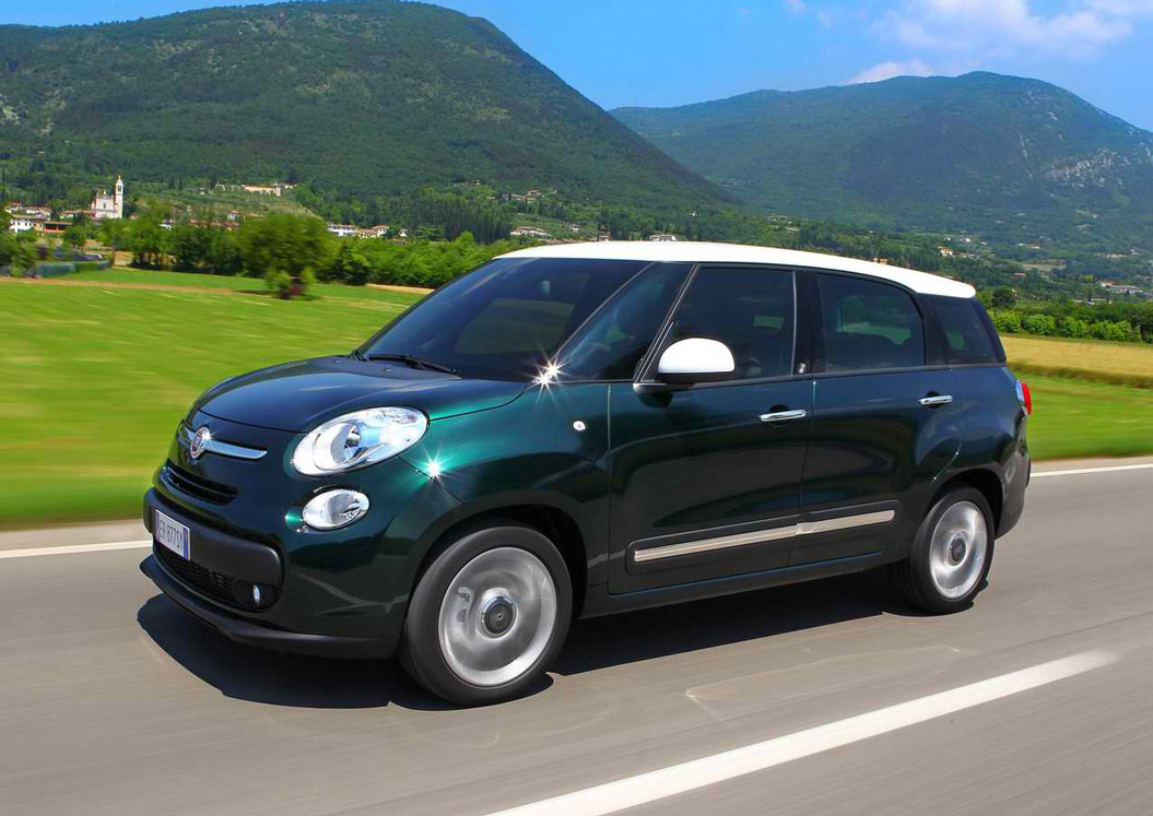 2014 Fiat 500l Living Review Specs Pictures And Mpg