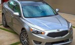 2014-Kia-Cadenza-at-home 1