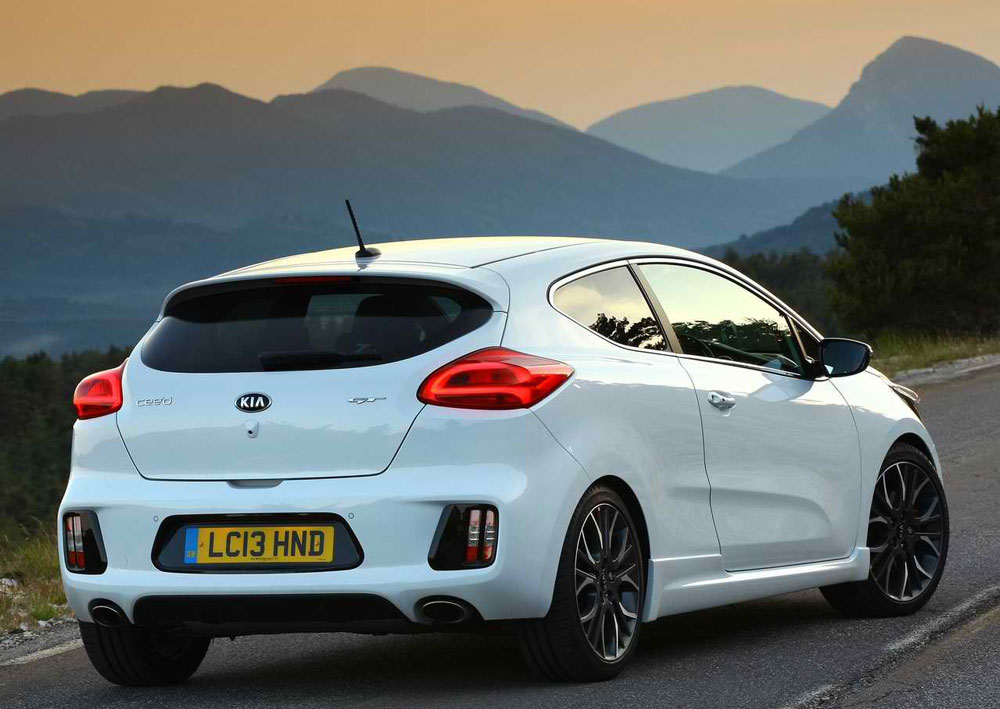 2014 Kia Pro Ceed GT Review, Pictures, MPG & Price