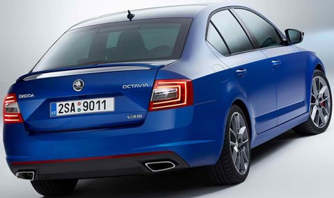 2014-Skoda-Octavia-RS-rear B