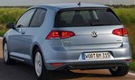 2014-Volkswagen-Golf-TDI-BlueMotion-friendly 1