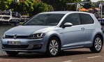 2014-Volkswagen-Golf-TDI-BlueMotion-in-time 2